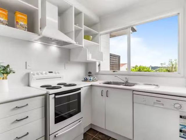House for sale in Wairau Valley