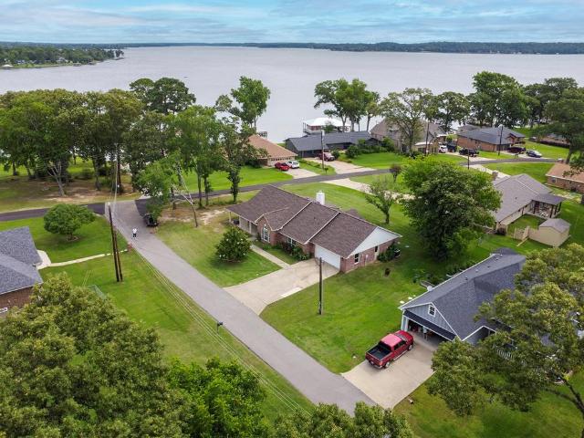 House for sale in Henderson, Texas
