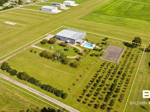 House for sale in Robertsdale, Alabama