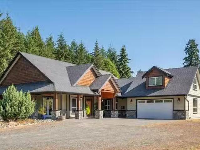 House for sale in Nanoose Bay