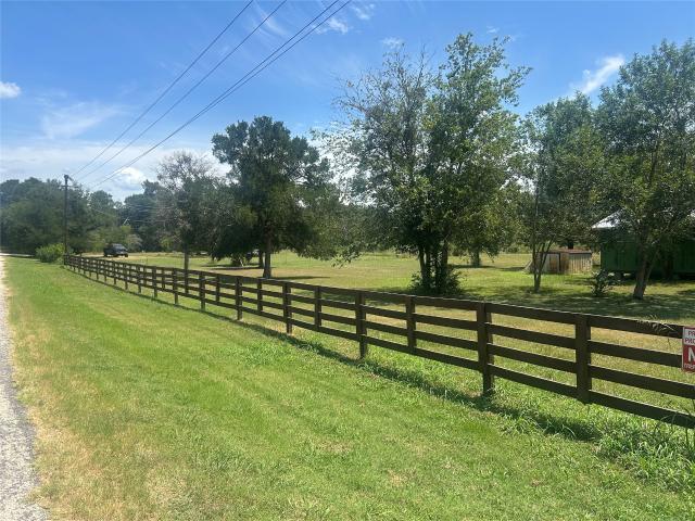 House for sale in Paige, Texas
