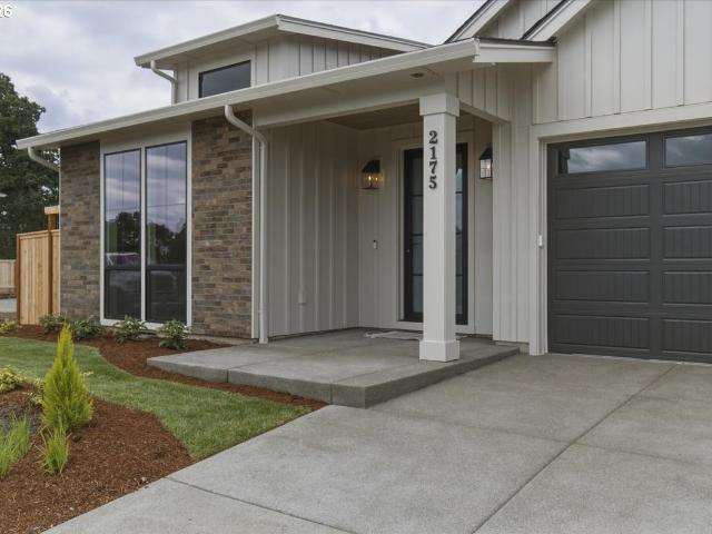 House for sale in Oregonia