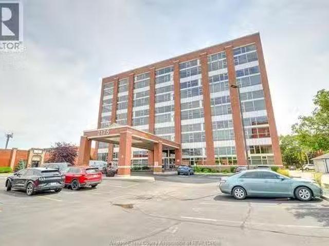 Condo for sale in Maidstone, Ontario