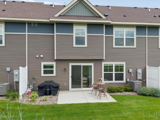 Townhouse for sale in Farmington, Minnesota