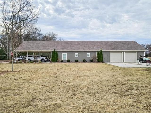 House for sale in Elkmont, Alabama