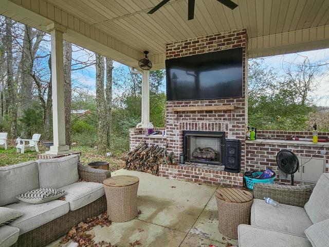 House for sale in Elkmont, Alabama