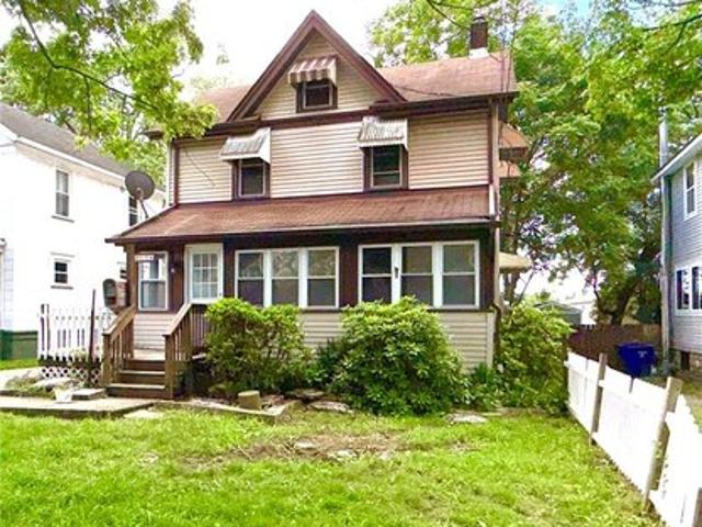 House for sale in Summit, Ohio