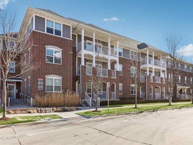 Condo for sale in Iowa City, Iowa