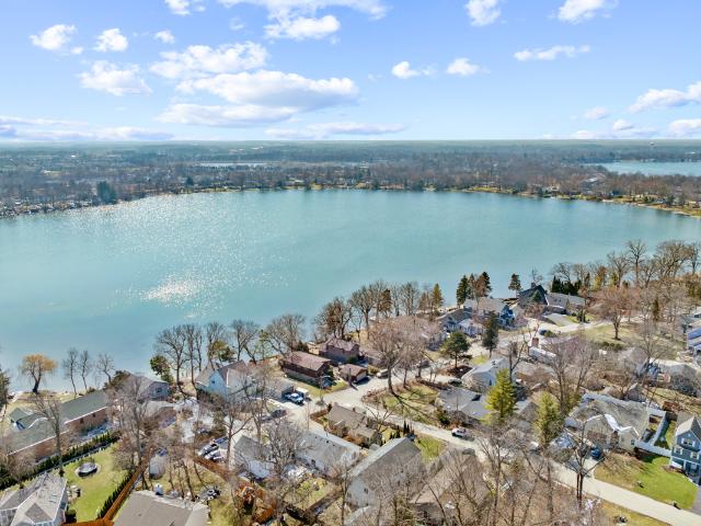 House for sale in Round Lake, Illinois