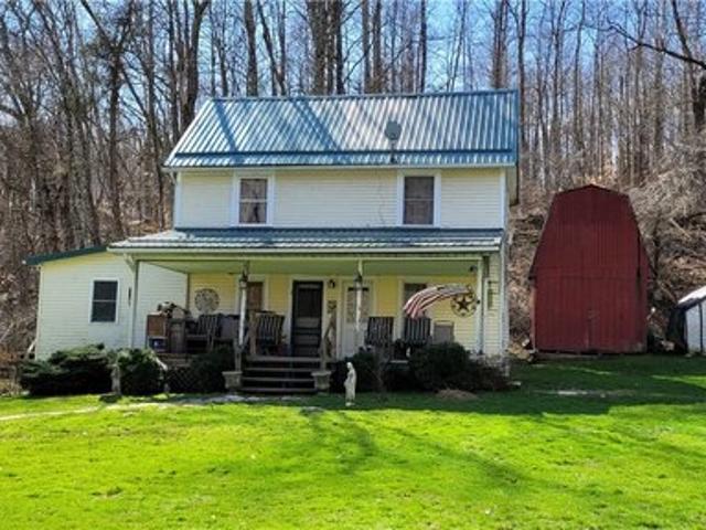House for sale in Warsaw, Ohio