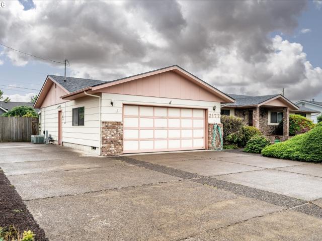 House for sale in Oregonia