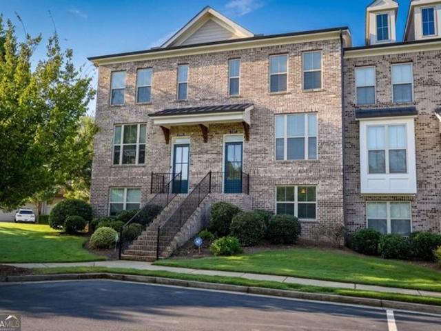 Townhouse for sale in Duluth, Georgia