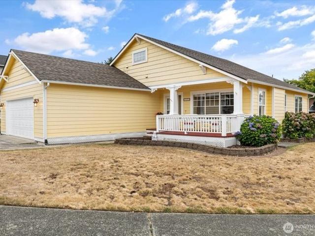 House for sale in Oak Harbor, Washington
