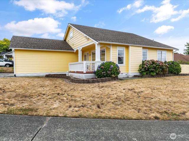 House for sale in Oak Harbor, Washington