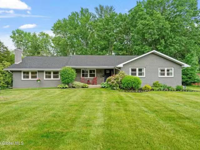 House for sale in Schenectady