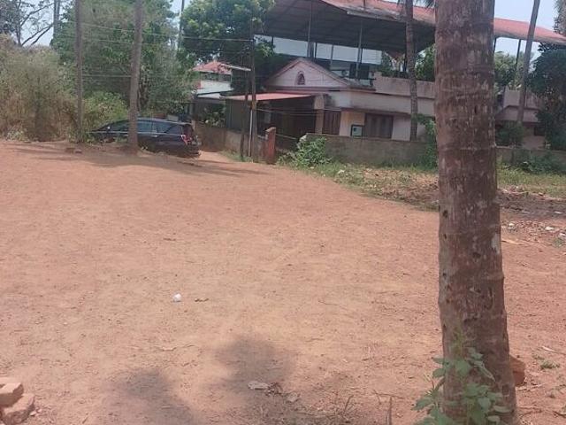 Land for sale in Thrissur, Kerala
