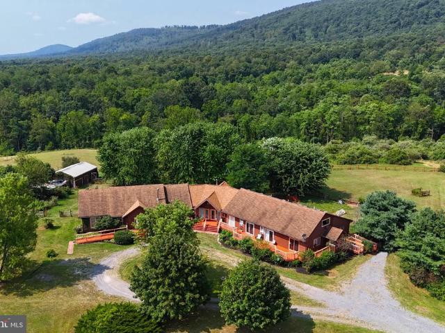 House for sale in Brush Creek Township, Fulton County