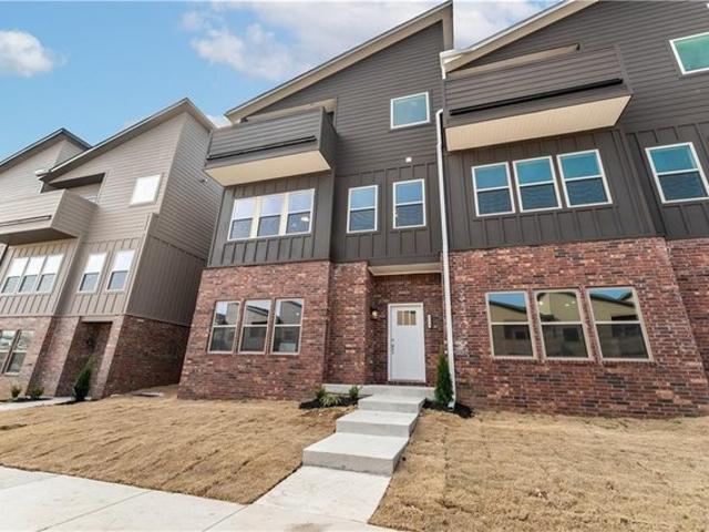 Townhouse for sale in Ark