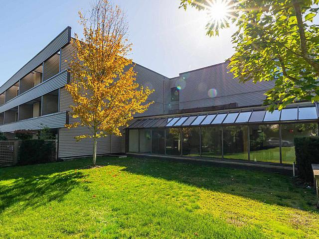 Condo for sale in Surrey, British Columbia