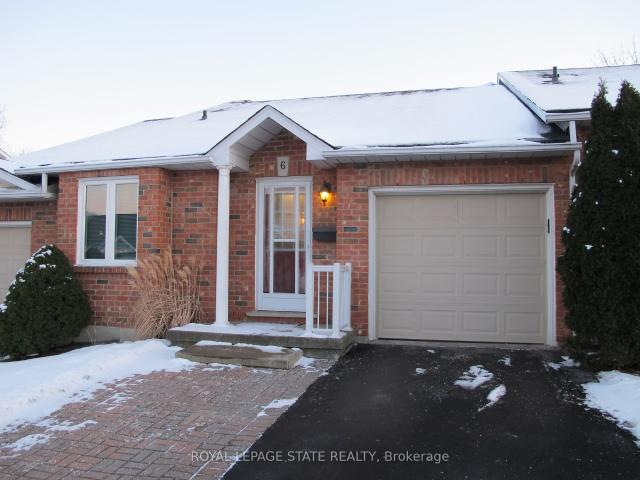 Condo for sale in Ancaster, Ontario