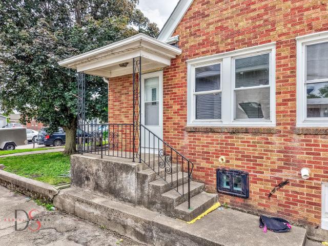 House for sale in Ottawa, Illinois