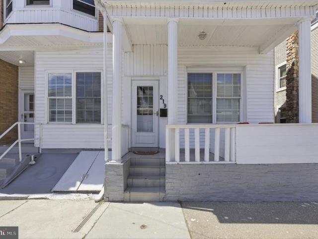Townhouse for sale in Minersville, Pennsylvania