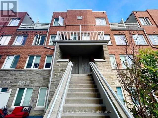 Townhouse for sale in Woburn, Ontario