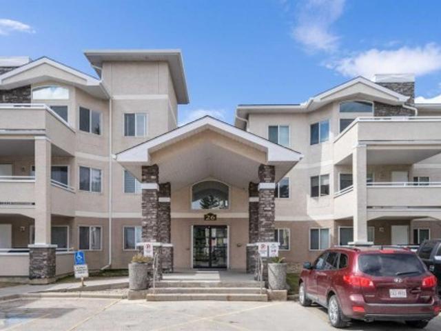 Condo for sale in Country Hills, Calgary