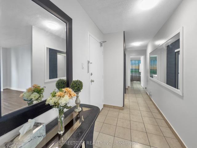 Condo for sale in Arva, Ontario