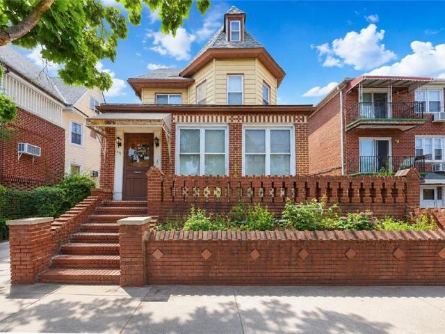 House for sale in Arverne, New York