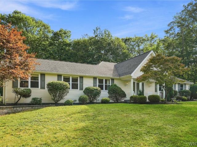 House for sale in Orchard Park, New York