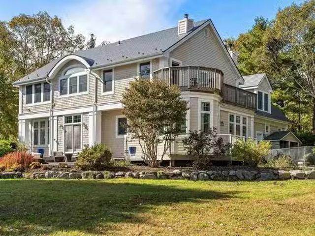 House for sale in Chester Basin, Nova Scotia