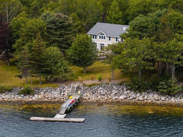 House for sale in Chester Basin, Nova Scotia