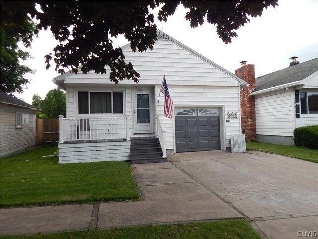 House for sale in Syracuse, New York