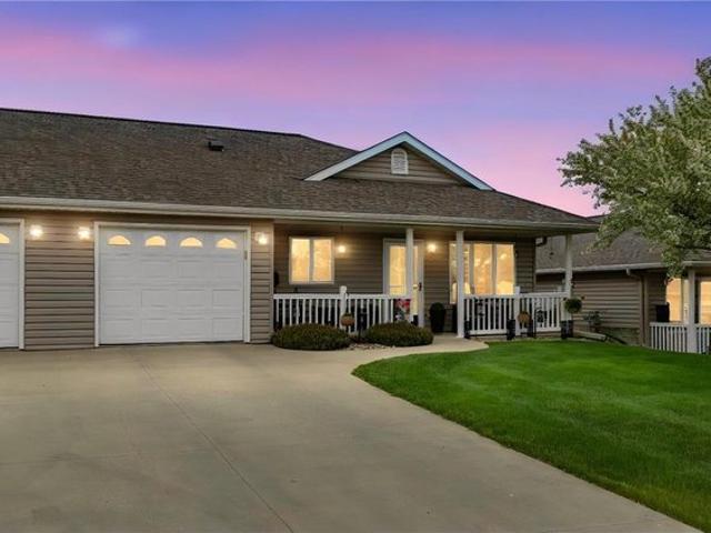 Townhouse for sale in Stewartville, Minnesota