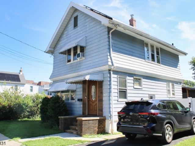 House for sale in Roselle, New Jersey