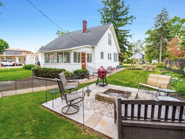 House for sale in Ashley, Ohio