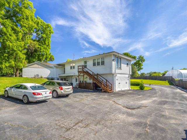 House for sale in Thornton, Illinois