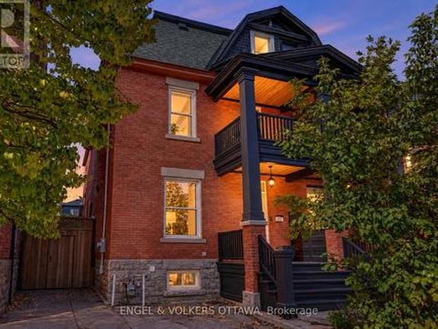 House for sale in Somerset, Ottawa