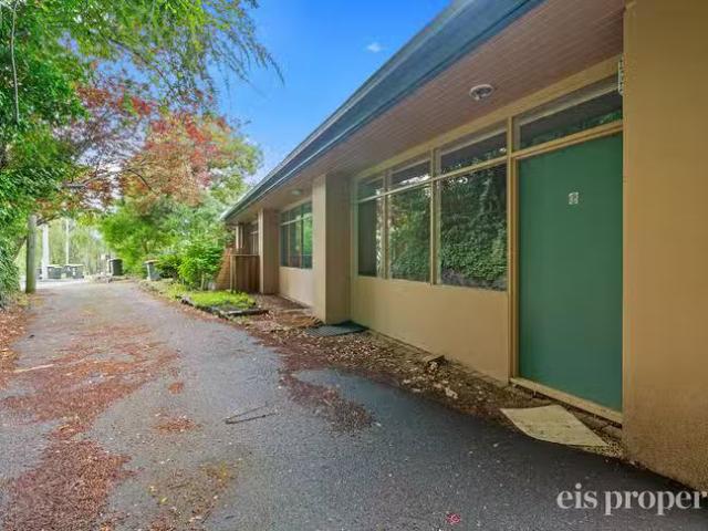 Apartment for rent in Dynnyrne, Tasmania