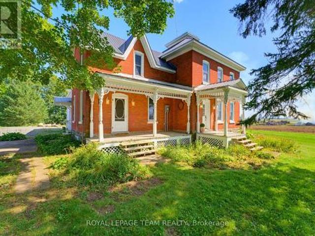 House for sale in Edwardsburgh cardinal, Ontario