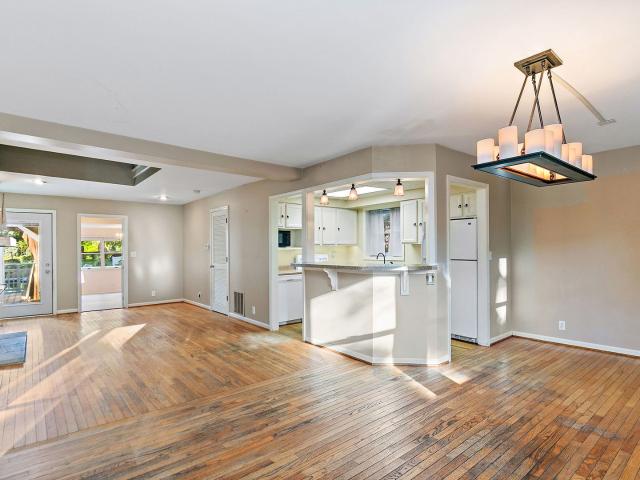 House for sale in Mchenry, Illinois