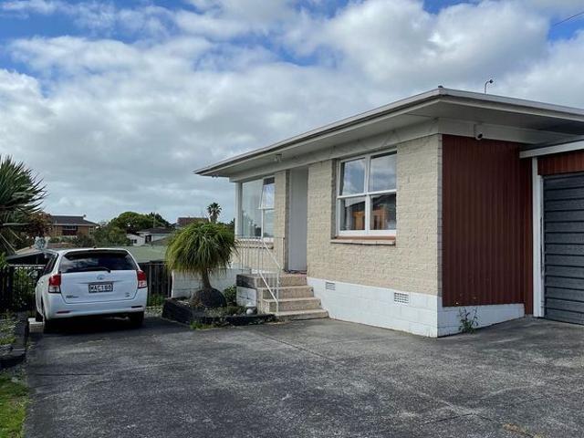 Apartment for rent in Glendene, Henderson-Massey