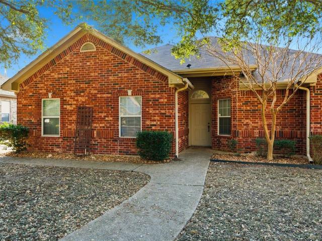 House for sale in Hewitt, Texas