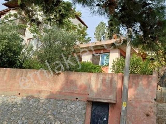 Karabağlar, İzmir içerisinde satılık Villa