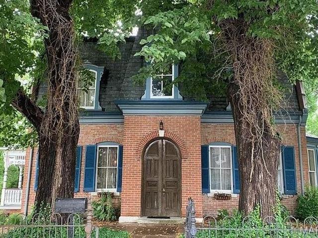 House for sale in Monroe, Illinois