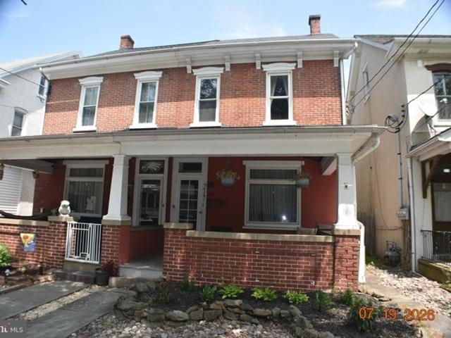 Townhouse for sale in East Greenville, Pennsylvania