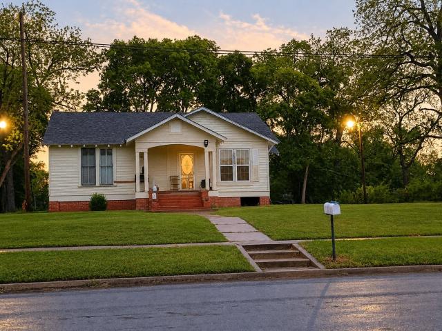 House for sale in Crockett, Texas
