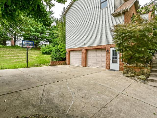 House for sale in Hostetter, Pennsylvania