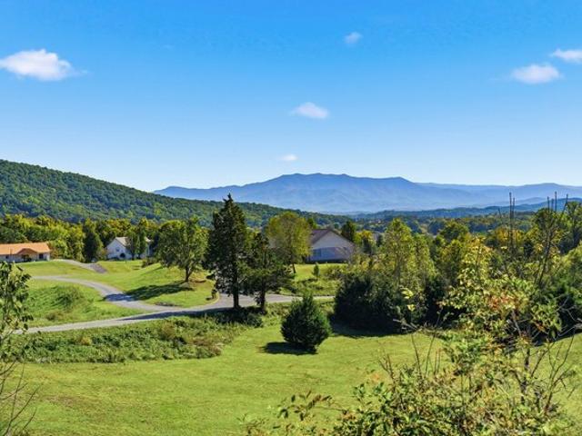 Land for sale in Sevierville, East Tennessee